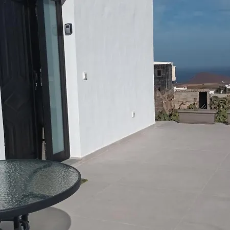 Apartamentos Falcon Tinajo Exterior photo