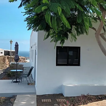 Apartamentos Falcon Tinajo Exterior photo