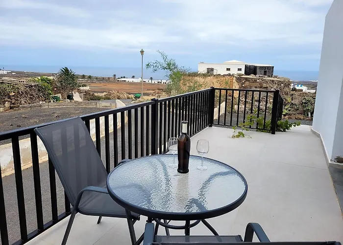 Apartamentos Falcon
