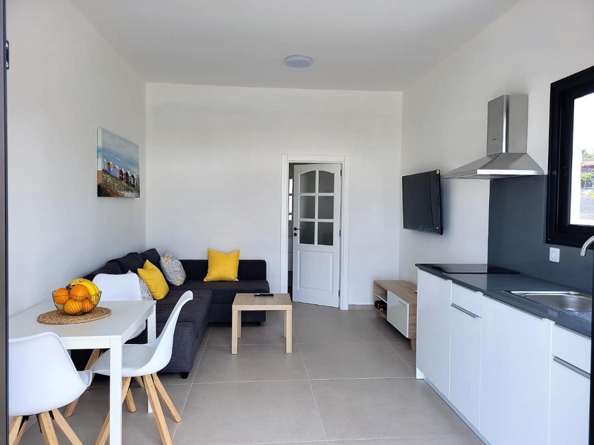 Falcon Apartment Tinajo