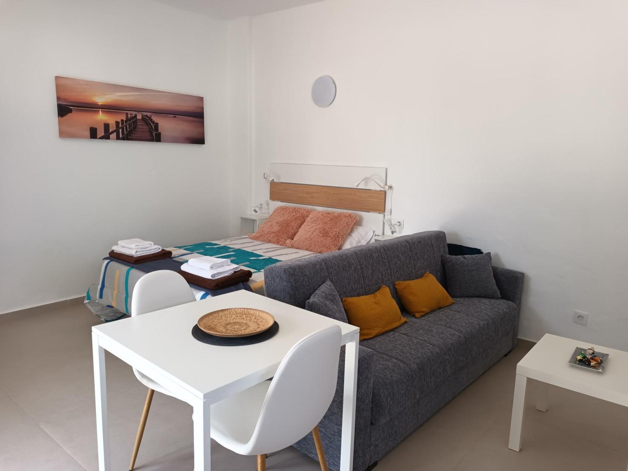 Falcon Apartment *