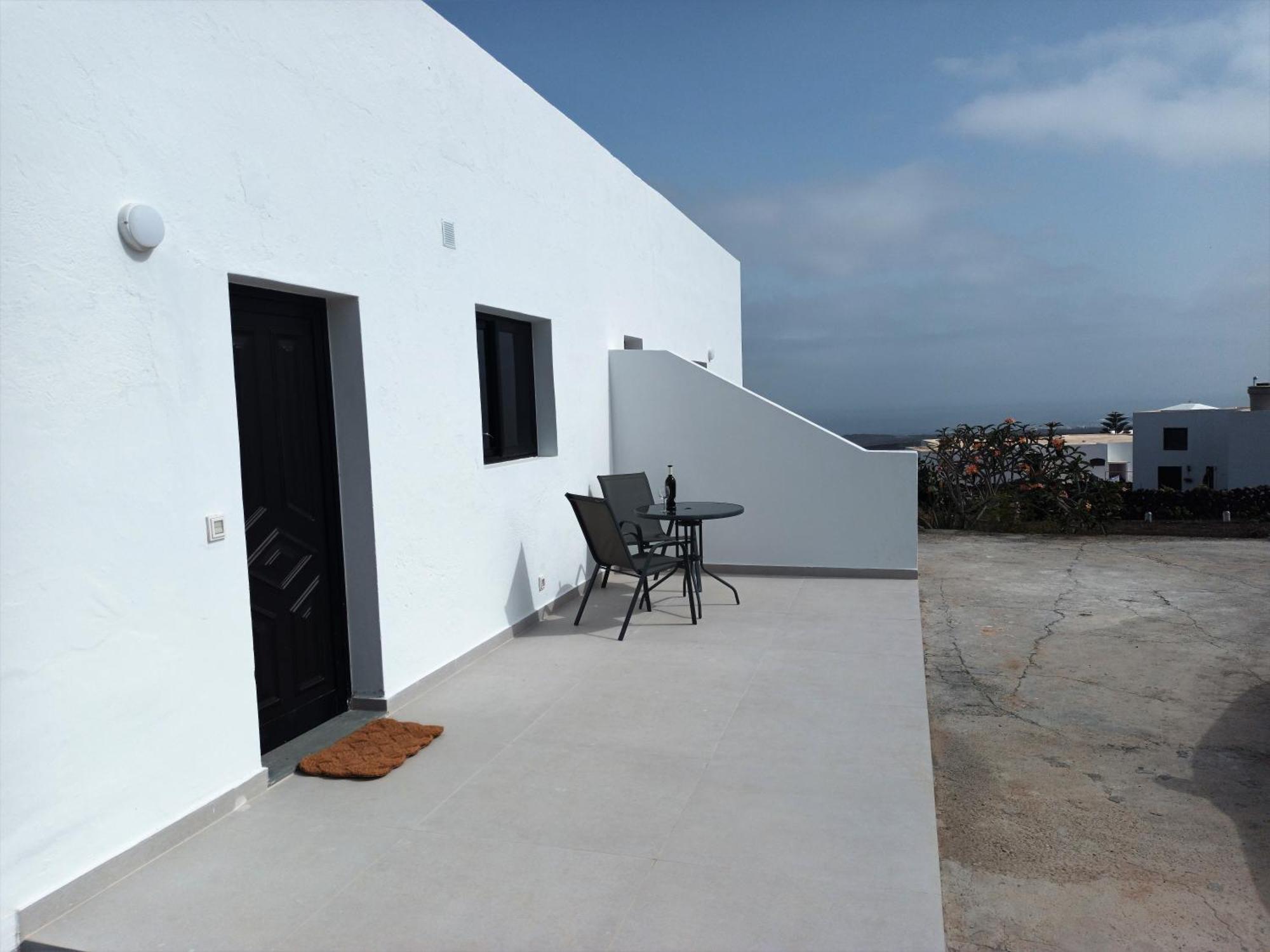 Falcon Apartment *