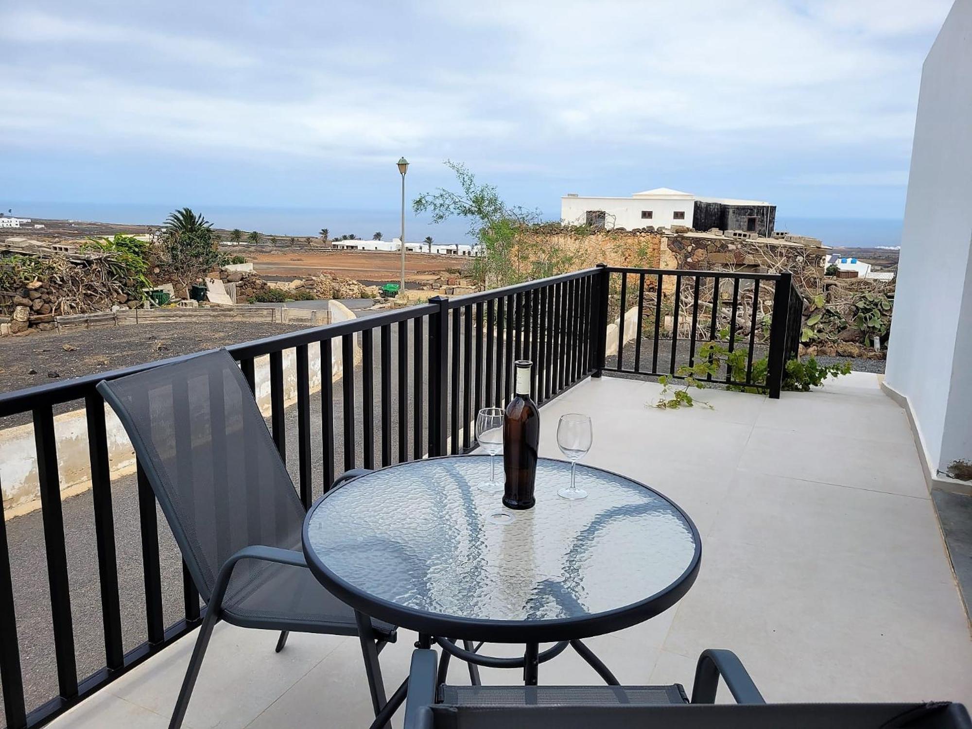 Apartment Falcon Tinajo